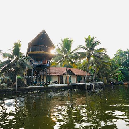 Apartmán Tulsi Kayal Retreat Champakulam Exteriér fotografie