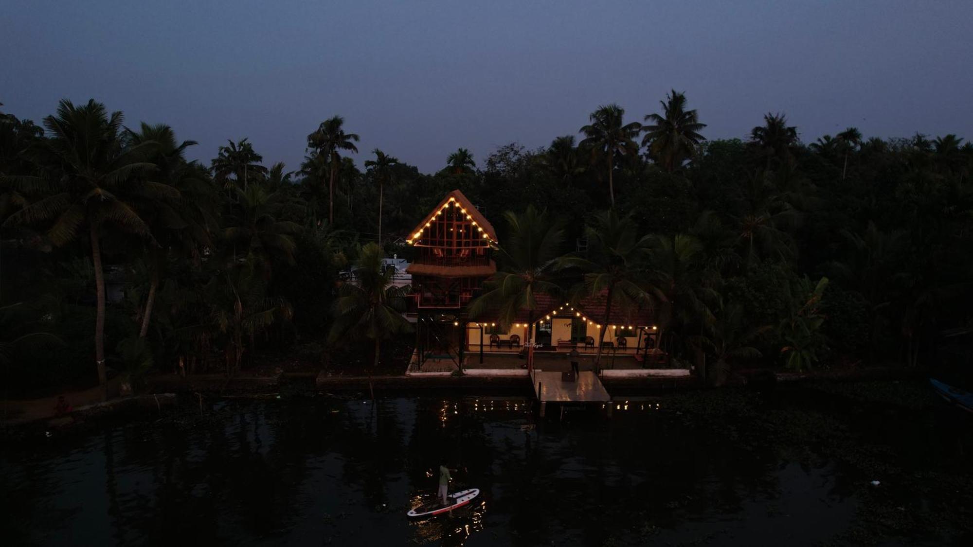 Apartmán Tulsi Kayal Retreat Champakulam Exteriér fotografie