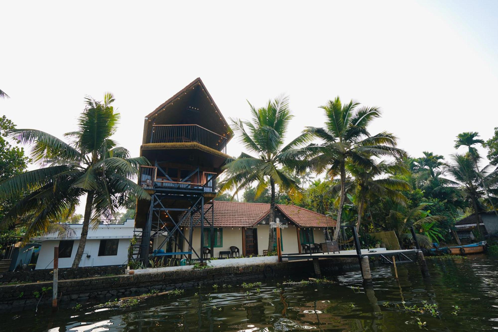 Apartmán Tulsi Kayal Retreat Champakulam Exteriér fotografie