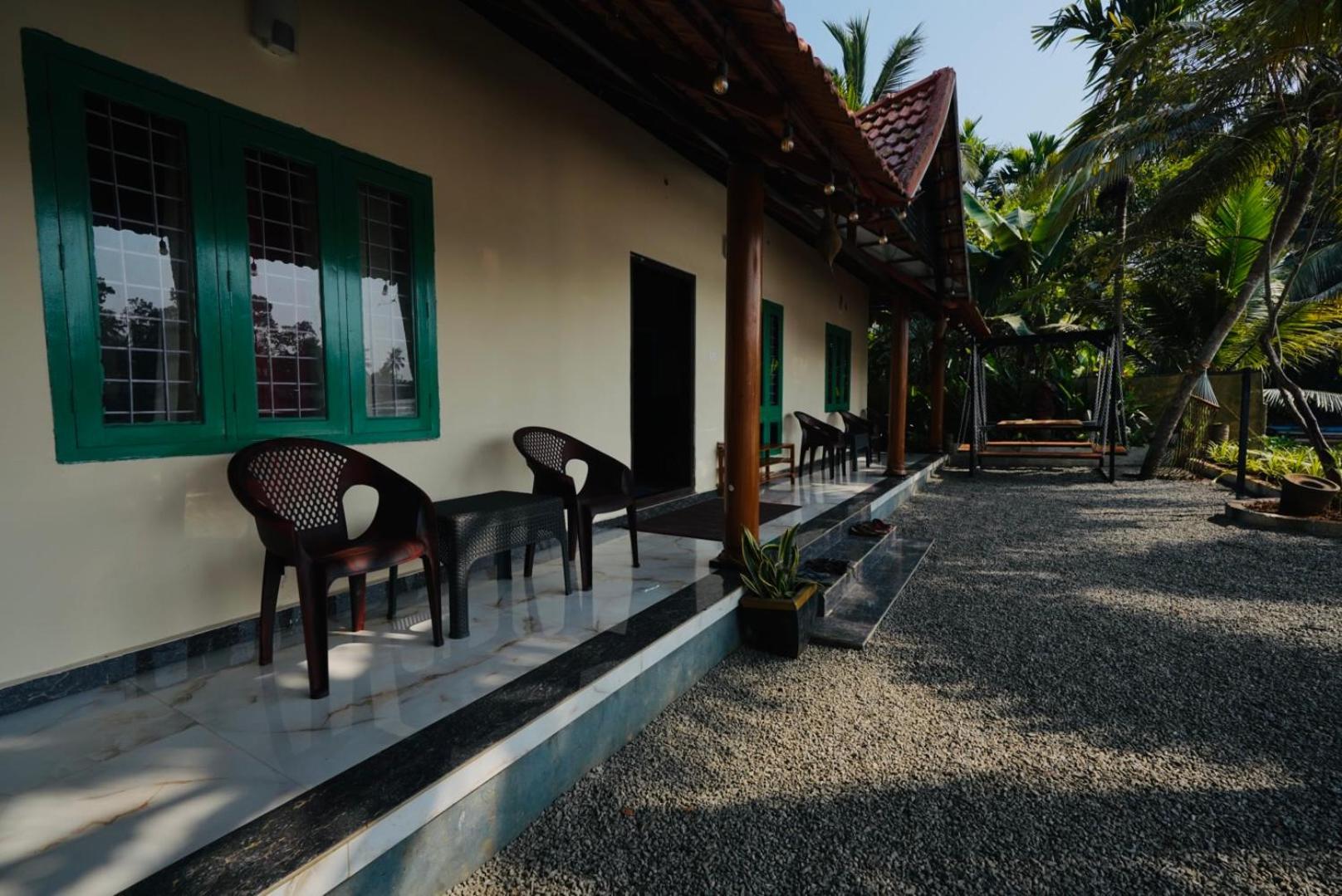 Apartmán Tulsi Kayal Retreat Champakulam Exteriér fotografie
