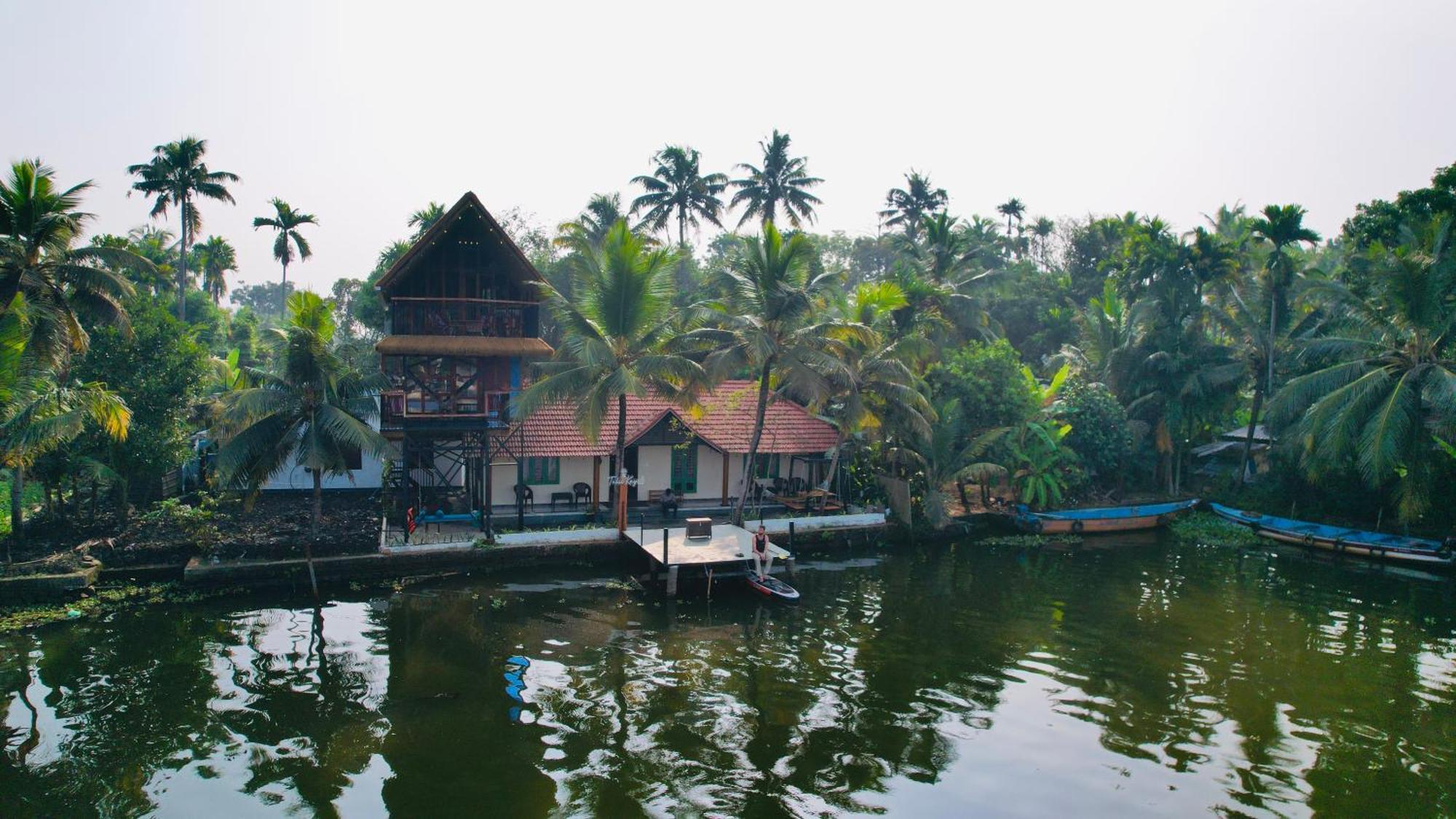 Apartmán Tulsi Kayal Retreat Champakulam Exteriér fotografie