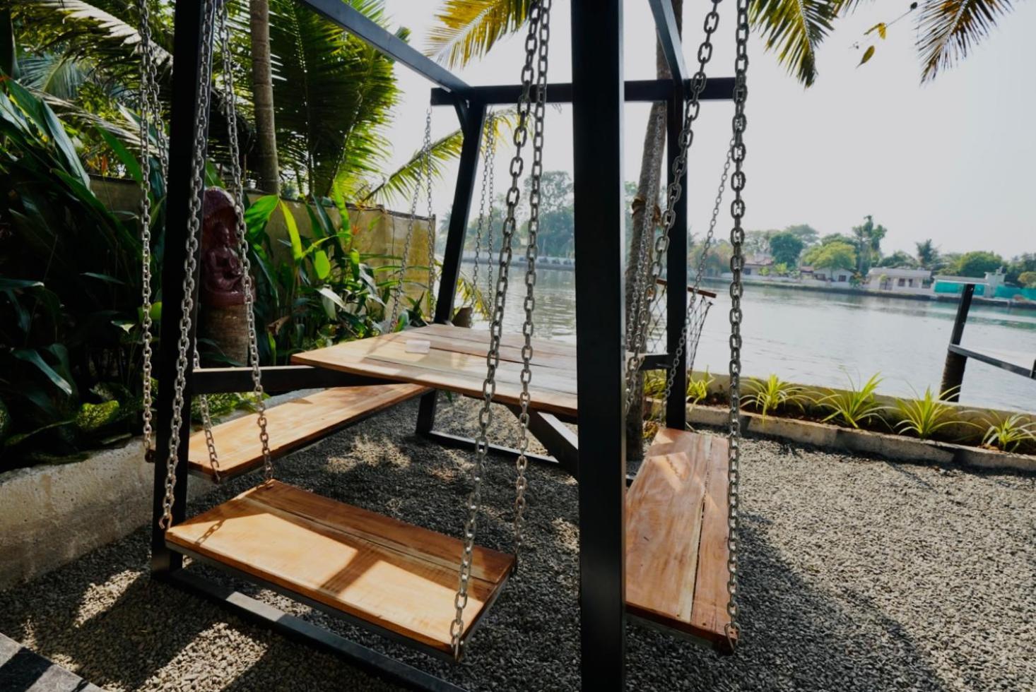 Apartmán Tulsi Kayal Retreat Champakulam Exteriér fotografie